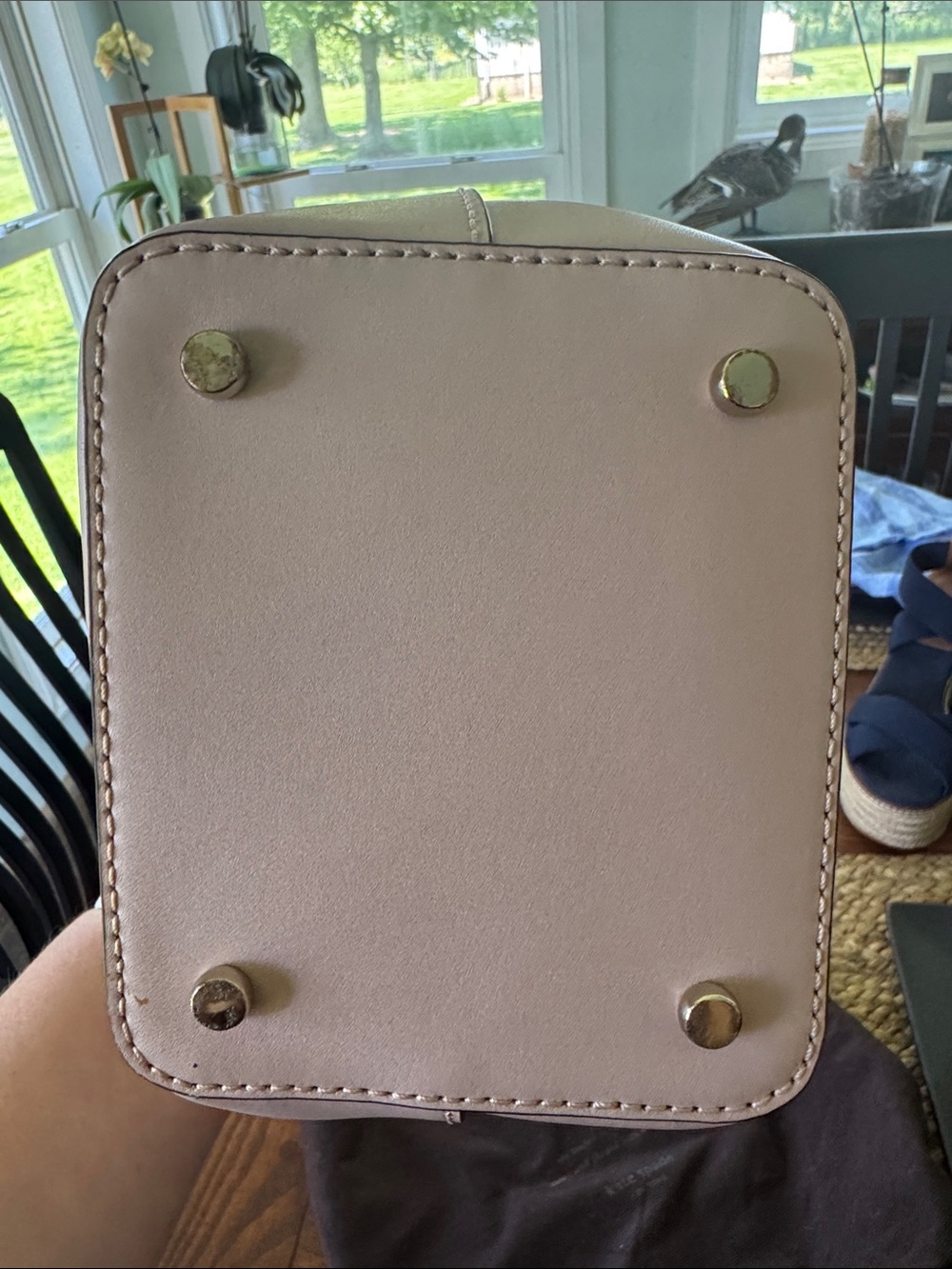 kate spade Beige Crossbody Bag with Pink Flamingo Appliqués - Picture 3 of 3